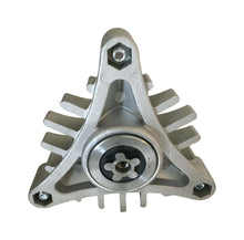 Carregar imagem no visualizador da galeria, Spindle Assembly Husqvarna Repl OEM 532143651